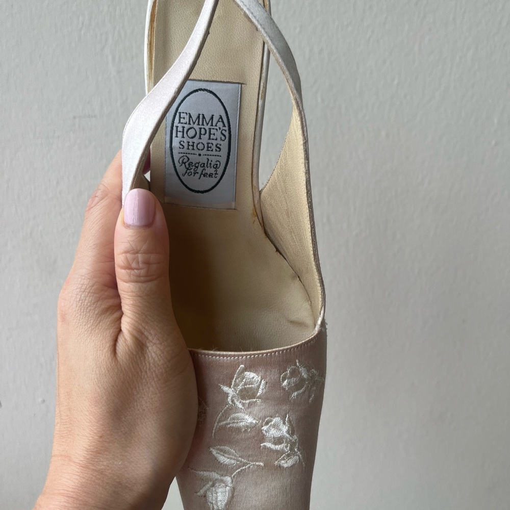 Vintage Emma Hope Off-white Satin Slingback heels 37 1/2